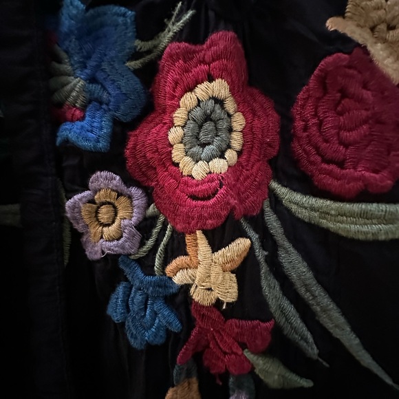 Johnny Was Black and Red Embroidered Blouse - Picture 2 of 8